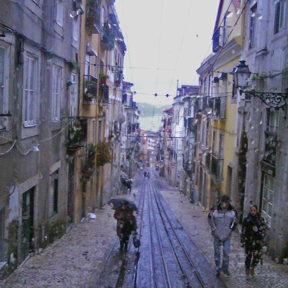 Another Lisbon Story, 1